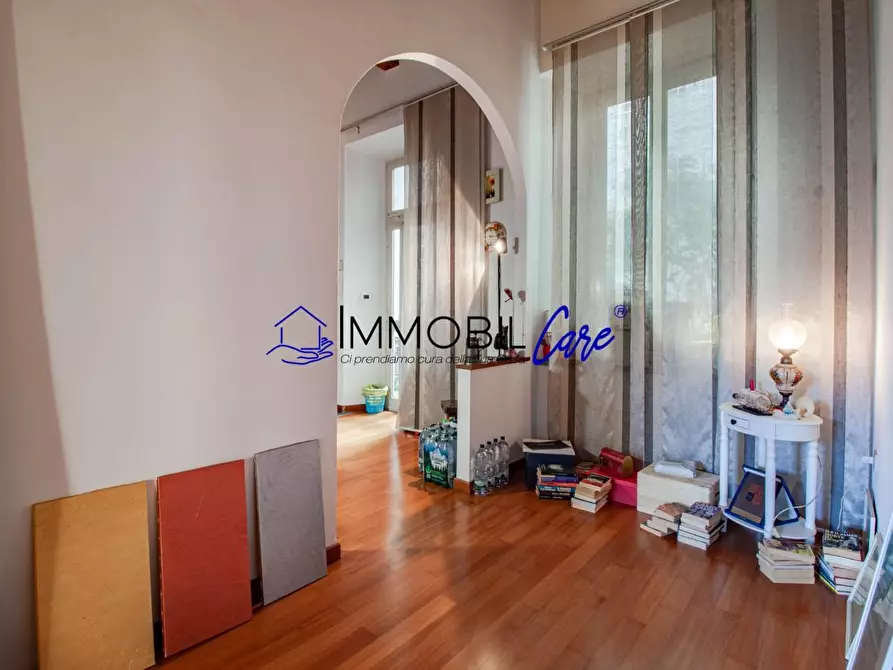 Immagine 9 di Appartamento in vendita  a Livorno