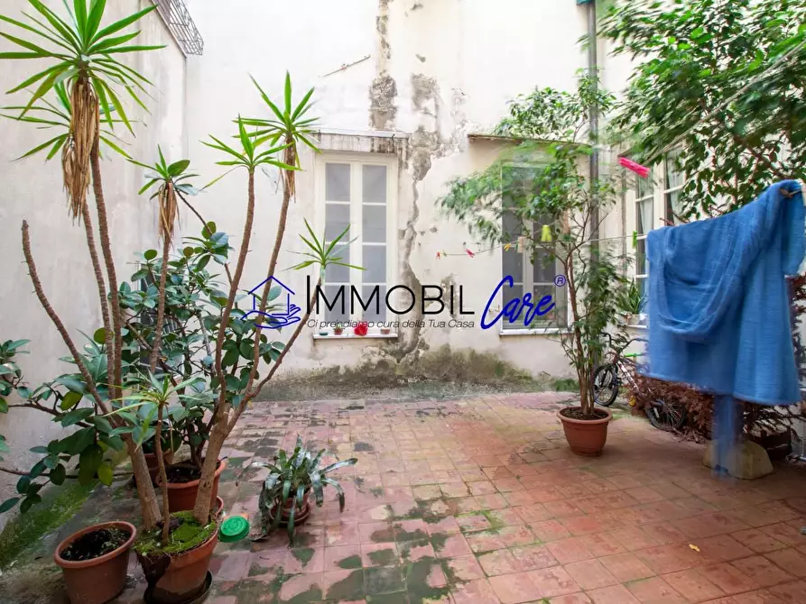 Immagine 14 di Appartamento in vendita  a Livorno