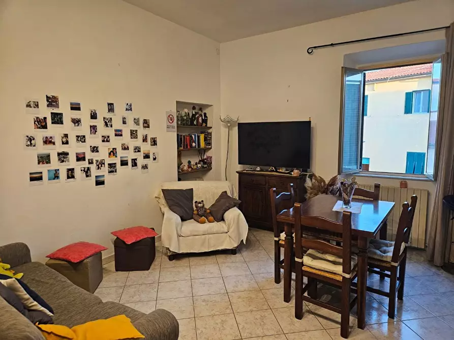 Immagine 1 di Appartamento in vendita  a Livorno