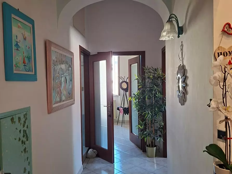 Immagine 9 di Appartamento in vendita  a Livorno