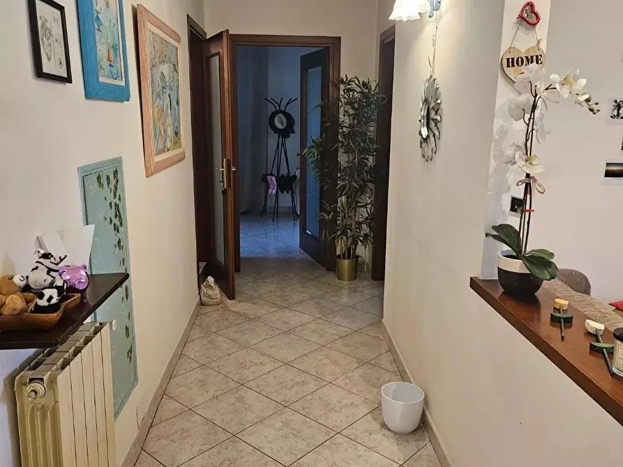 Immagine 3 di Appartamento in vendita  a Livorno