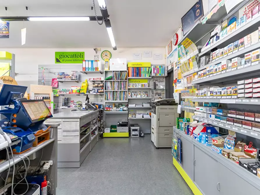 Immagine 23 di Attività commerciale in vendita  a Empoli