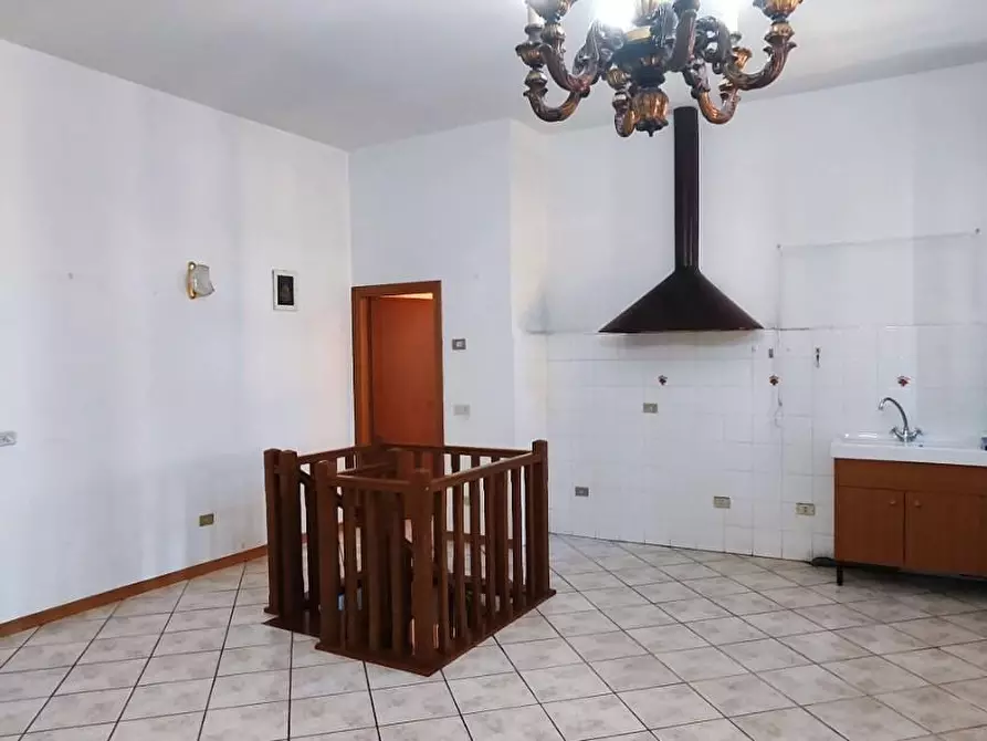 Immagine 4 di Appartamento in vendita  a Montopoli In Val D'arno