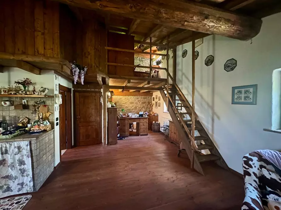 Immagine 15 di Casa colonica in vendita  a Firenzuola