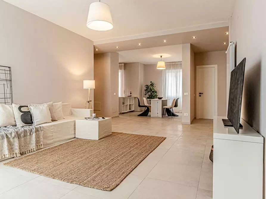 Immagine 2 di Appartamento in vendita  a Pontedera