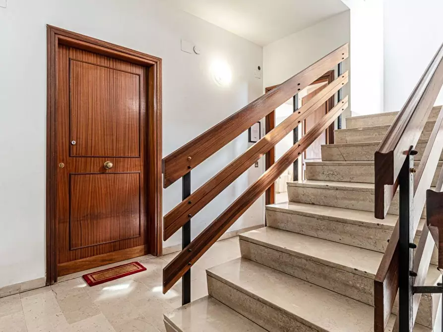 Immagine 60 di Appartamento in vendita  a Pontedera