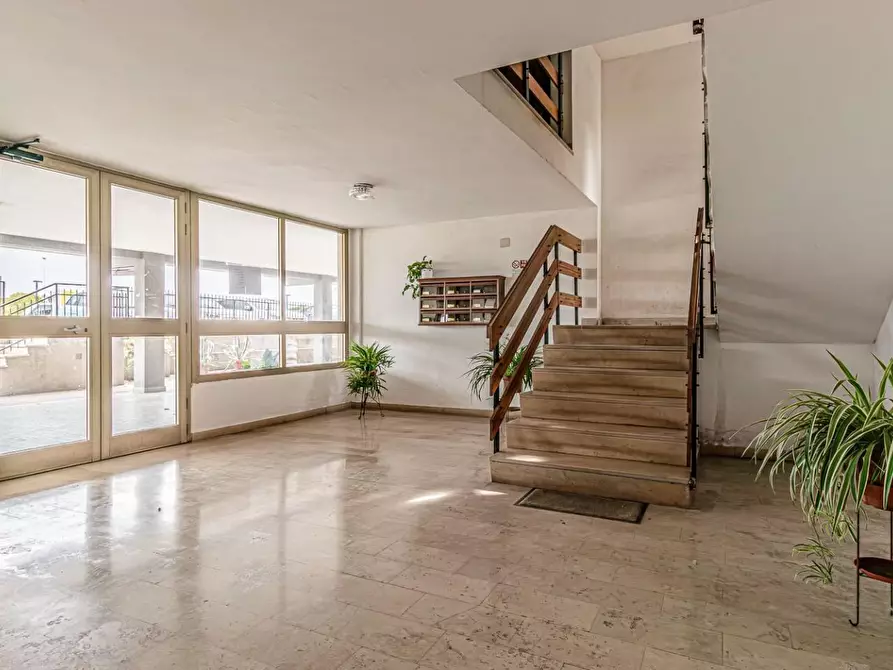 Immagine 58 di Appartamento in vendita  a Pontedera