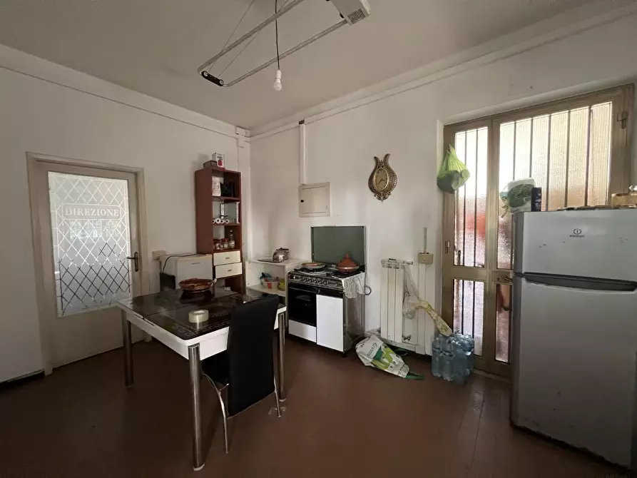 Immagine 9 di Attività artigianale in vendita  a Capannori