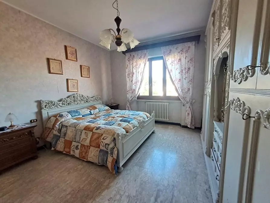 Immagine 18 di Appartamento in vendita  a Massa