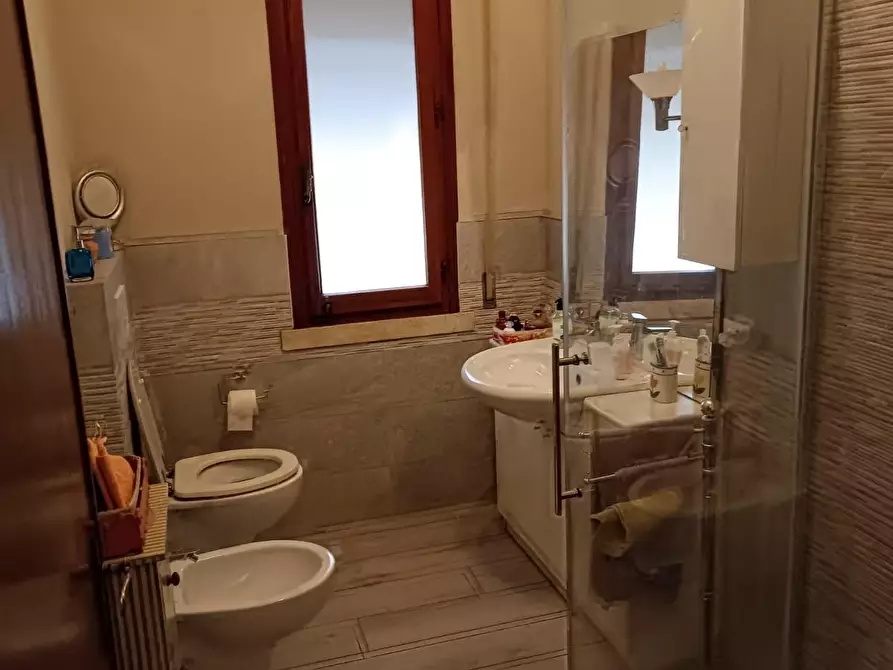 Immagine 16 di Appartamento in vendita  a Montelupo Fiorentino