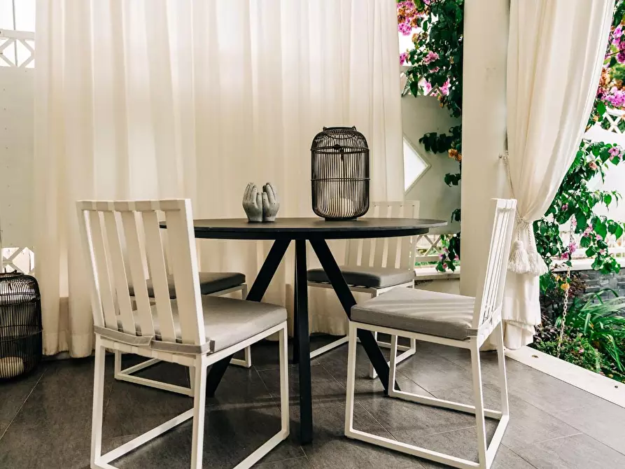 Immagine 3 di Villetta a schiera in vendita  a Forte Dei Marmi