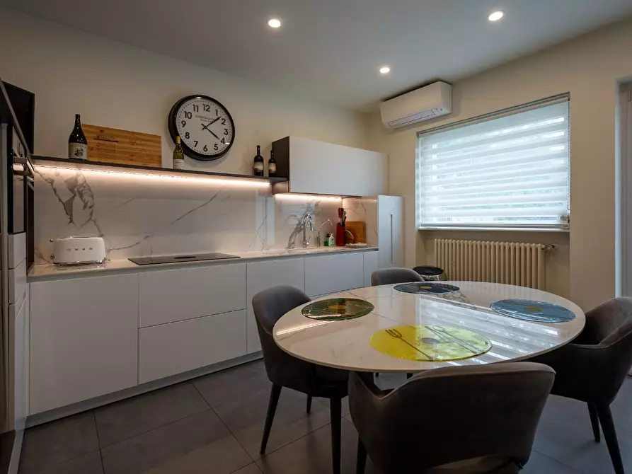 Immagine 7 di Villetta a schiera in vendita  a Forte Dei Marmi