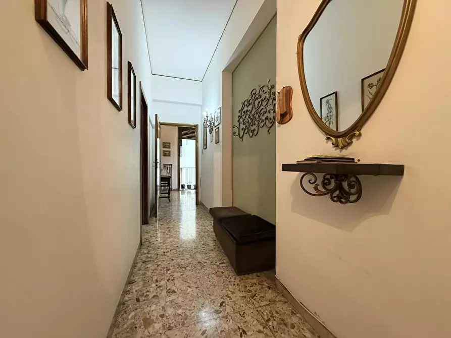 Immagine 8 di Appartamento in vendita  a Siena