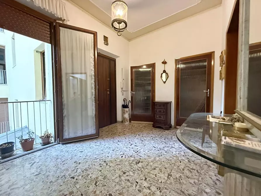 Immagine 9 di Appartamento in vendita  a Siena