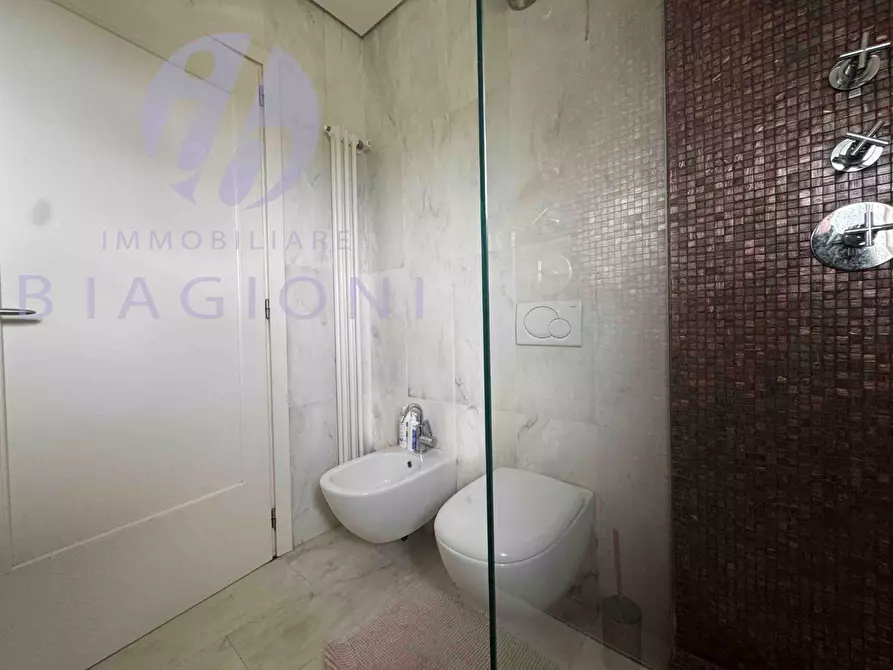 Immagine 26 di Villa in vendita  a Pietrasanta