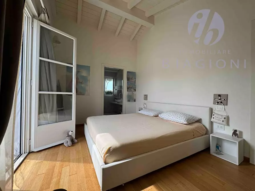 Immagine 22 di Villa in vendita  a Pietrasanta