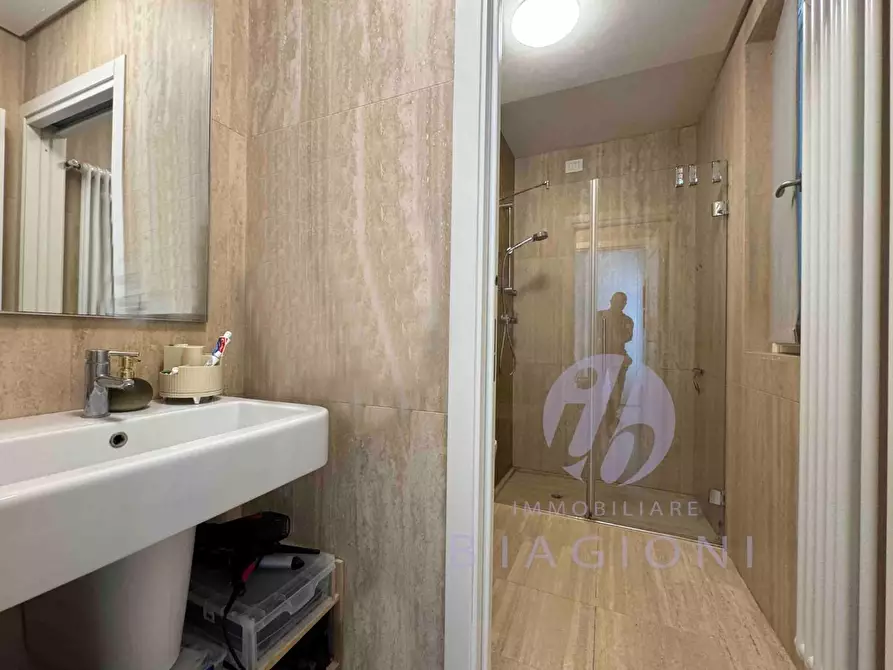 Immagine 15 di Villa in vendita  a Pietrasanta