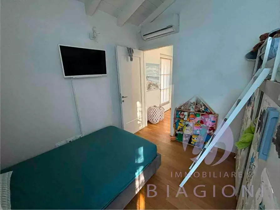 Immagine 31 di Villa in vendita  a Pietrasanta