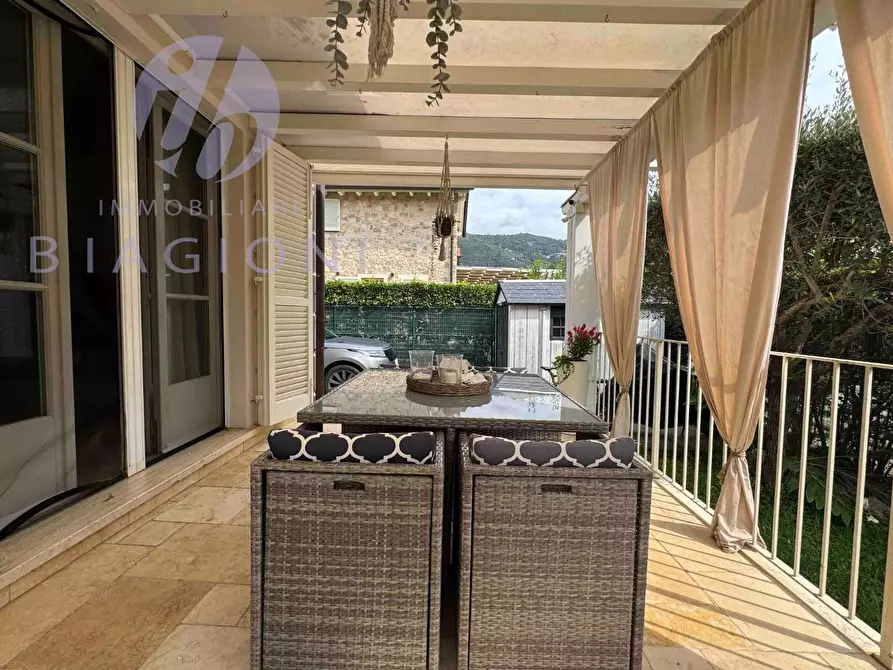 Immagine 4 di Villa in vendita  a Pietrasanta