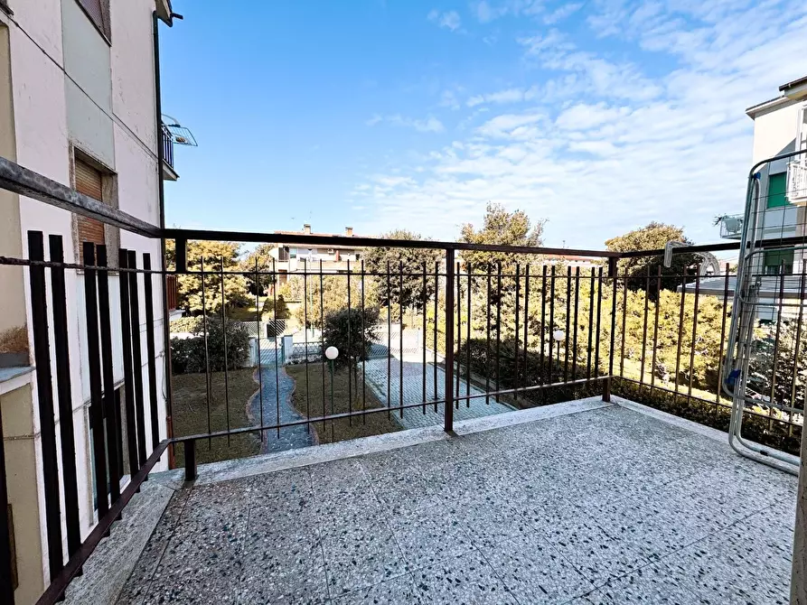 Immagine 8 di Appartamento in affitto  a Pisa