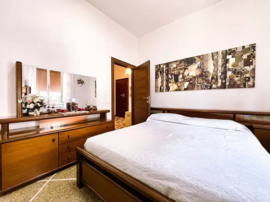 Immagine 17 di Appartamento in affitto  a Pisa