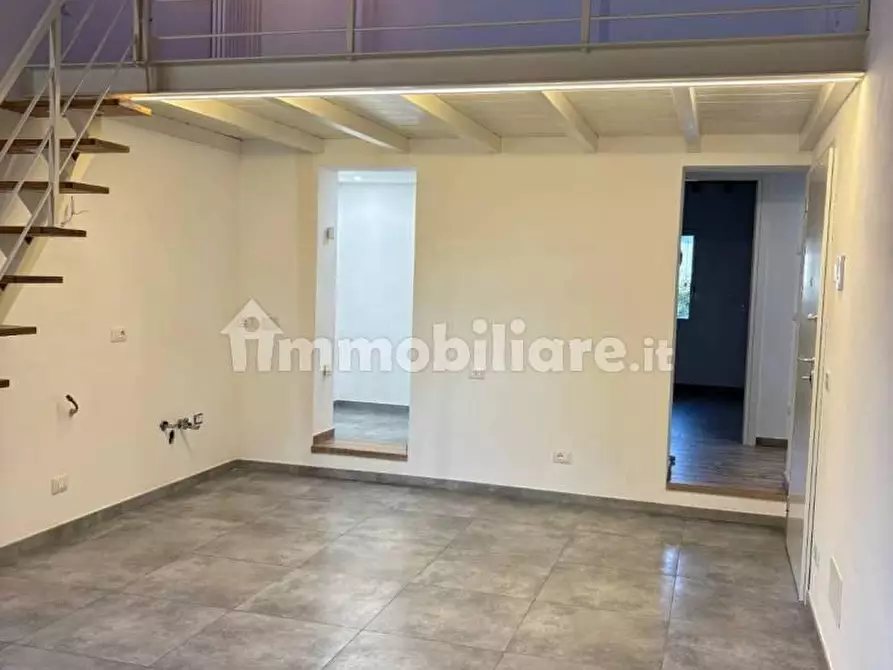 Immagine 13 di Villetta a schiera in vendita  a Cascina