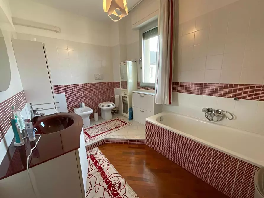 Immagine 18 di Appartamento in vendita  a Pontedera