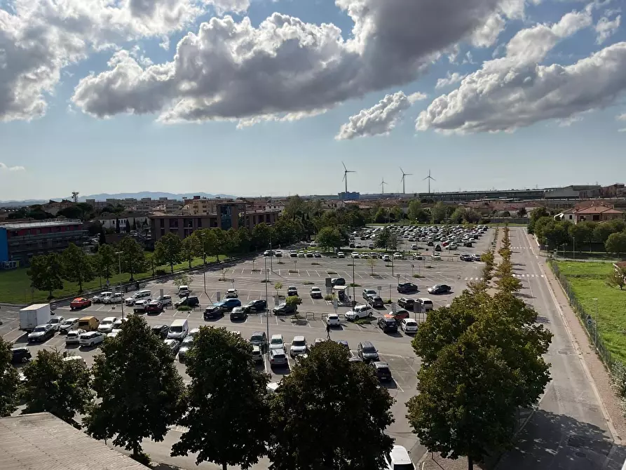 Immagine 38 di Appartamento in vendita  a Pontedera