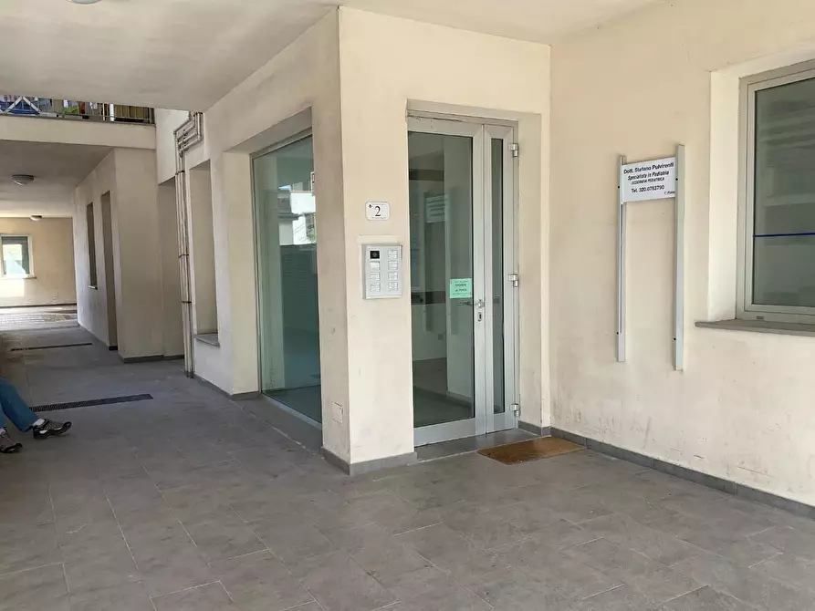 Immagine 49 di Appartamento in vendita  a Pontedera