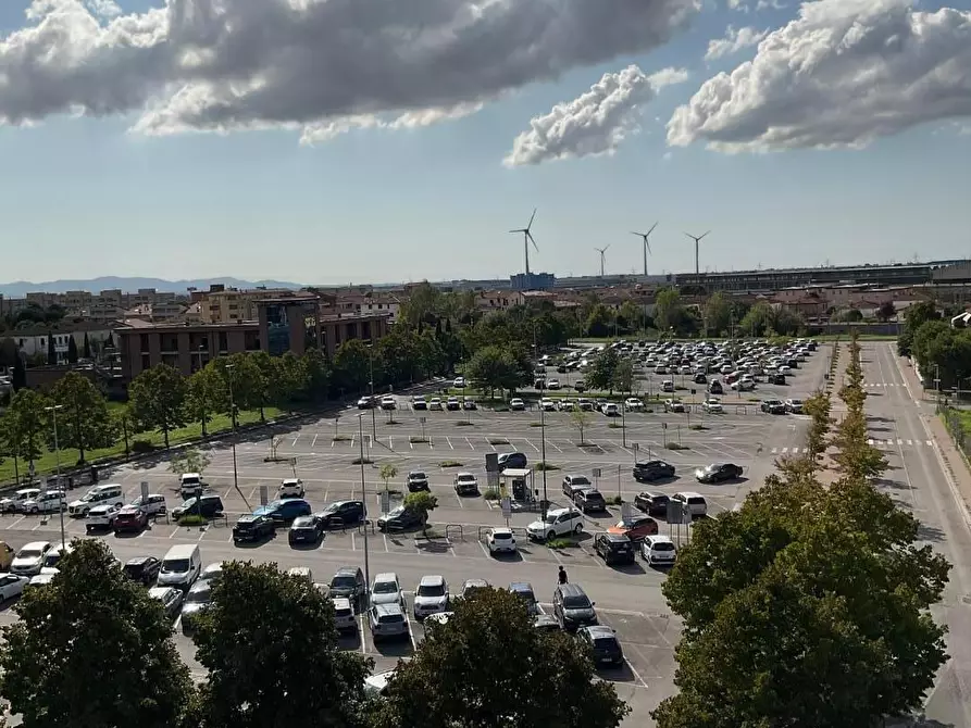 Immagine 37 di Appartamento in vendita  a Pontedera