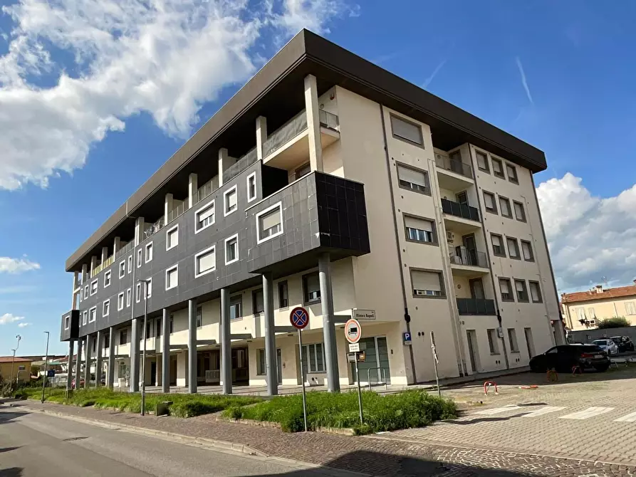 Immagine 1 di Appartamento in vendita  a Pontedera