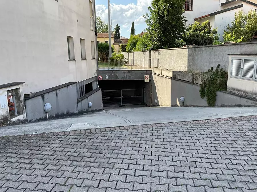 Immagine 58 di Appartamento in vendita  a Pontedera