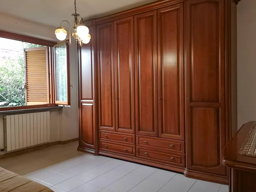 Immagine 14 di Appartamento in vendita  a Massa