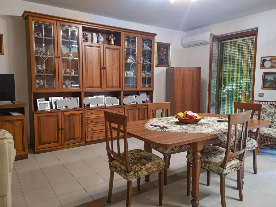 Immagine 13 di Appartamento in vendita  a Massa