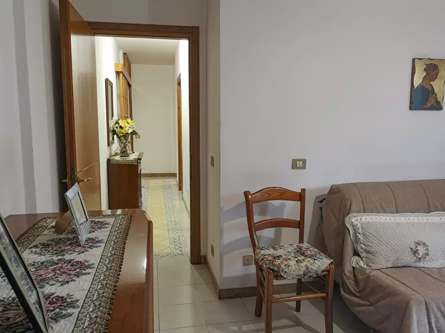 Immagine 16 di Appartamento in vendita  a Massa