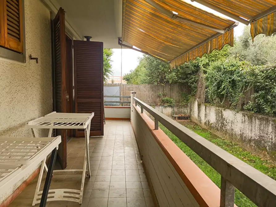 Immagine 30 di Appartamento in vendita  a Massa