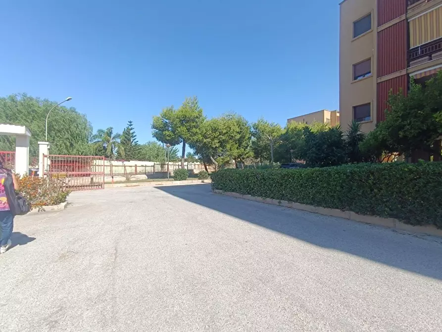 Immagine 2 di Appartamento in vendita  a Taranto