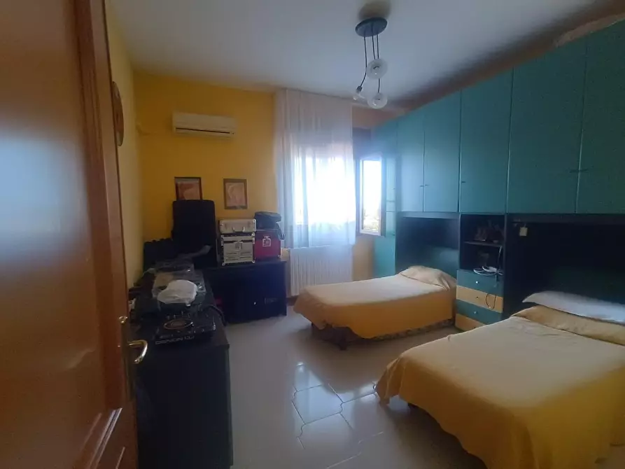 Immagine 25 di Appartamento in vendita  a Taranto