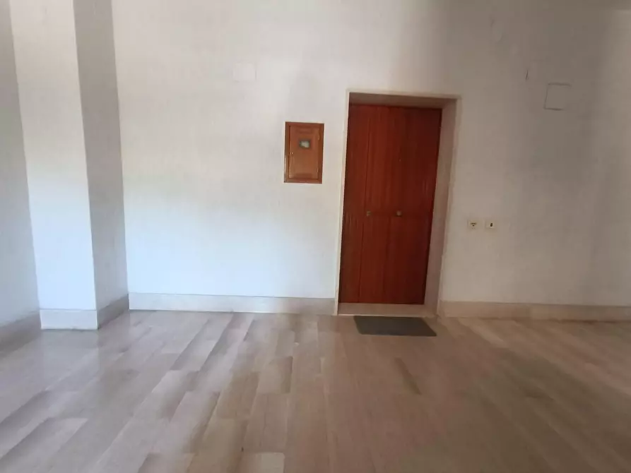 Immagine 8 di Appartamento in vendita  a Taranto