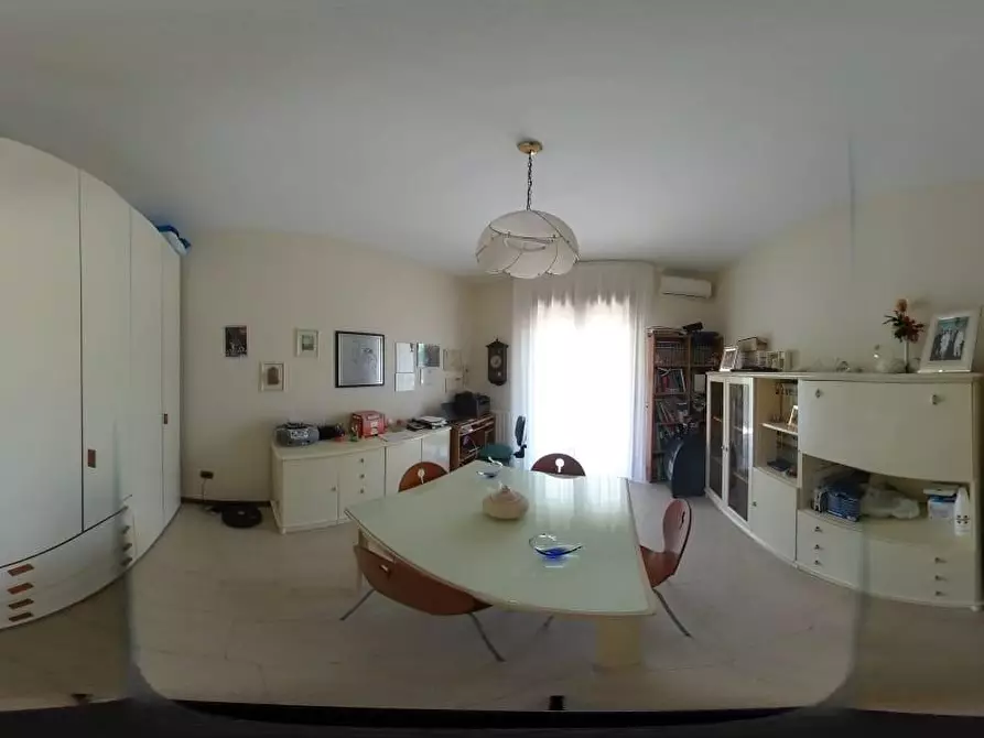 Immagine 43 di Appartamento in vendita  a Taranto