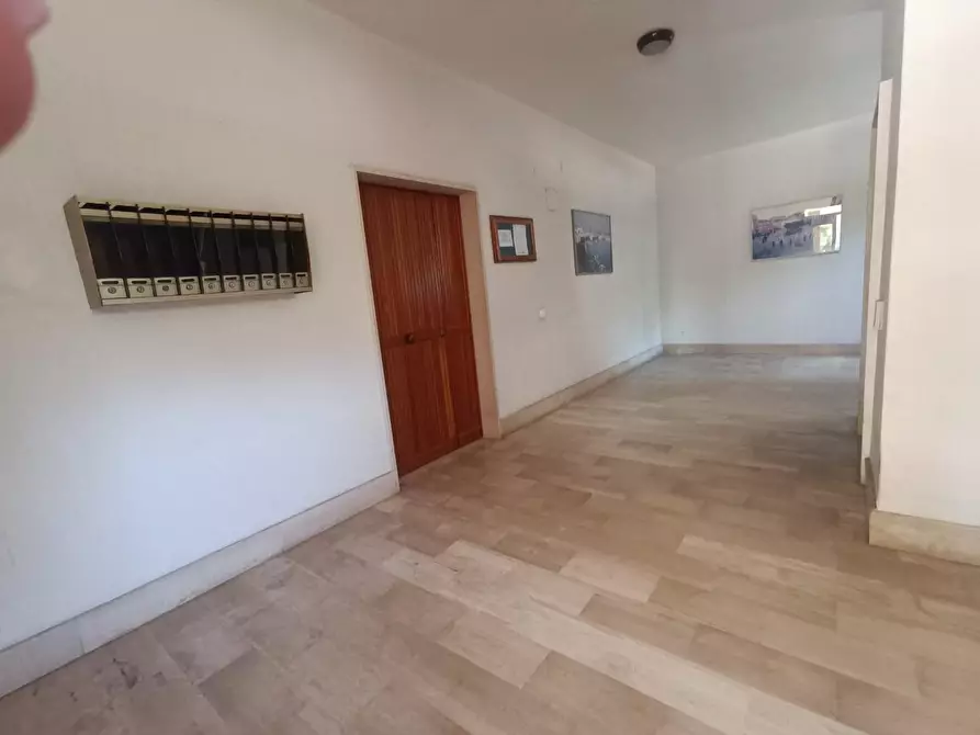 Immagine 7 di Appartamento in vendita  a Taranto