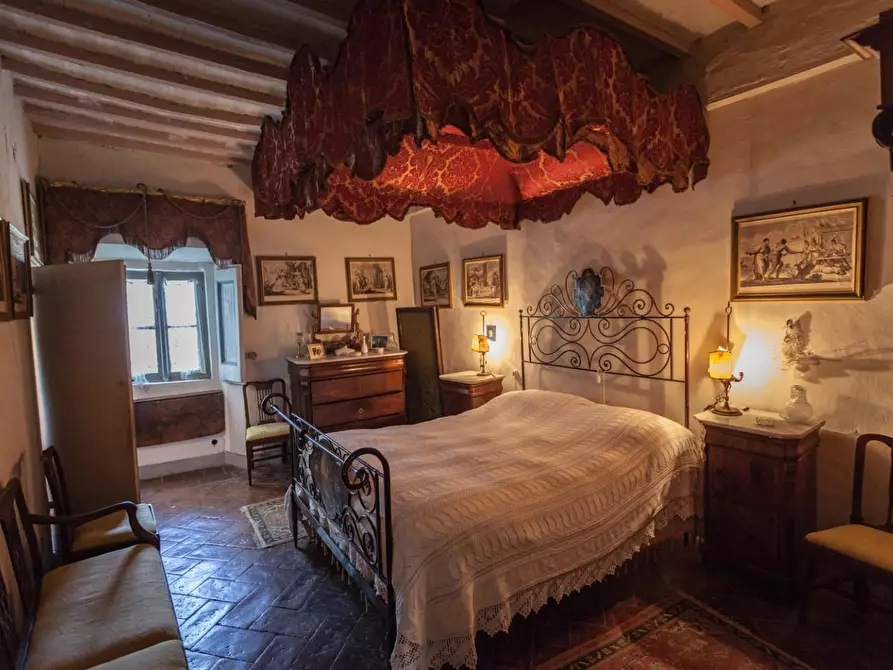 Immagine 49 di Villa in vendita  a Volterra