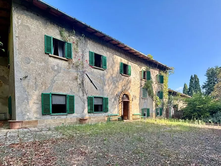 Immagine 3 di Villa in vendita  a Volterra