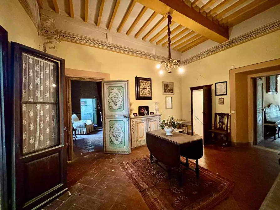 Immagine 42 di Villa in vendita  a Volterra