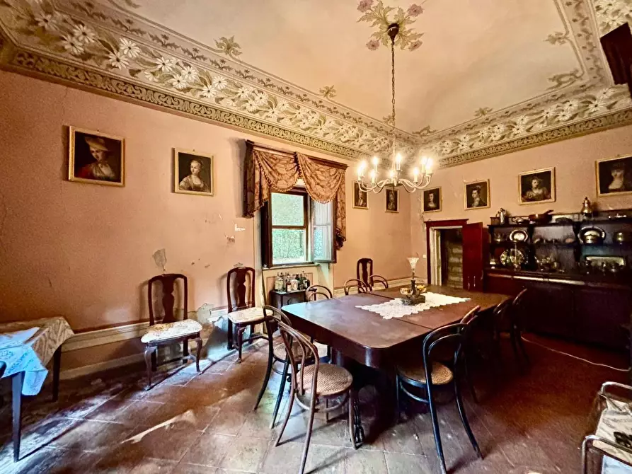 Immagine 36 di Villa in vendita  a Volterra