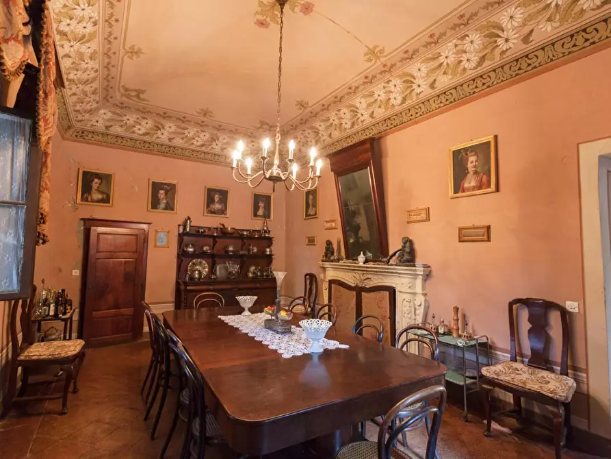 Immagine 37 di Villa in vendita  a Volterra