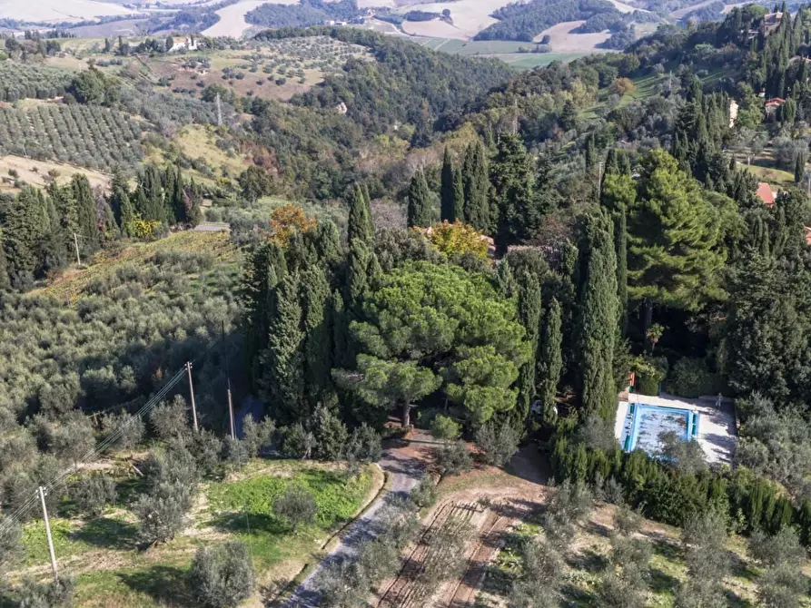 Immagine 12 di Villa in vendita  a Volterra