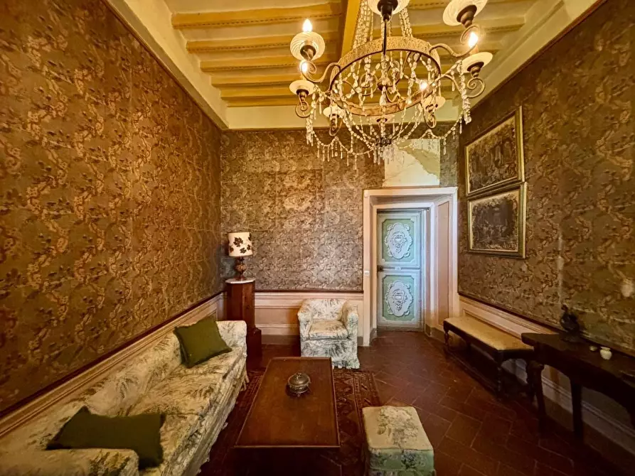 Immagine 40 di Villa in vendita  a Volterra