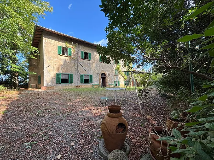 Immagine 2 di Villa in vendita  a Volterra