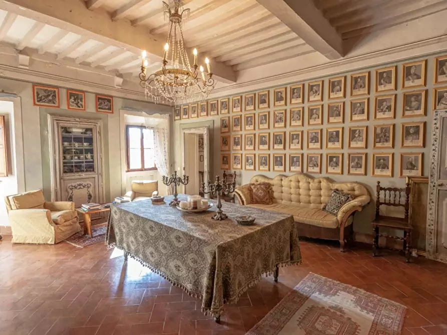 Immagine 27 di Villa in vendita  a Volterra